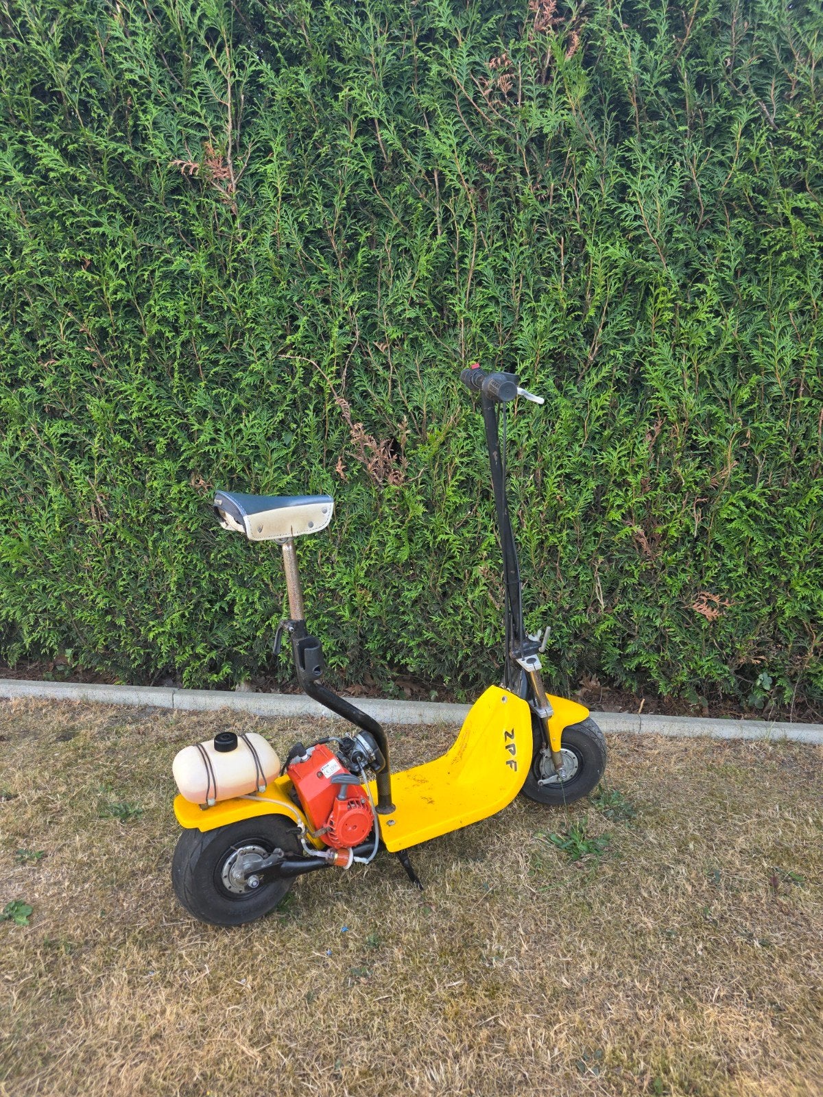 Italiaanse vouwbrommer / step oldtimer, Fietsen en Brommers, Brommers | Oldtimers, Ophalen