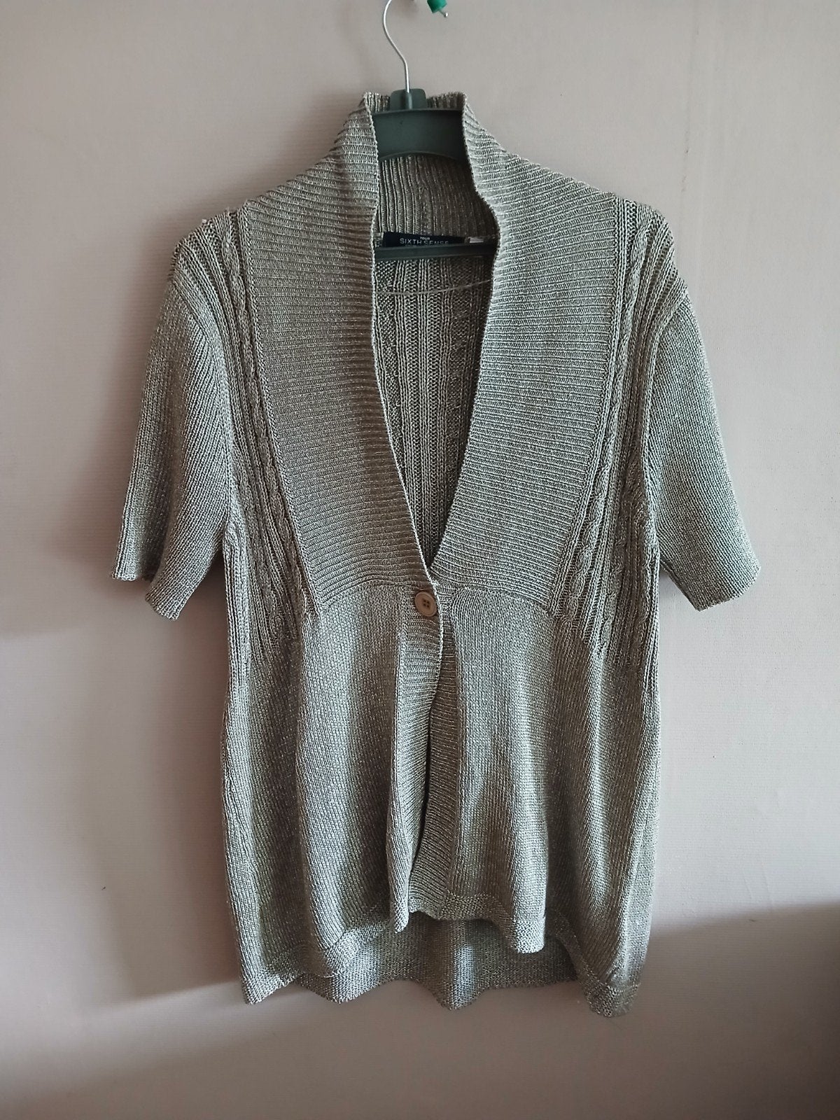 Tres beau gilet/cardigan taille XL, Vêtements | Femmes, Pulls & Gilets, Enlèvement ou Envoi, Gris