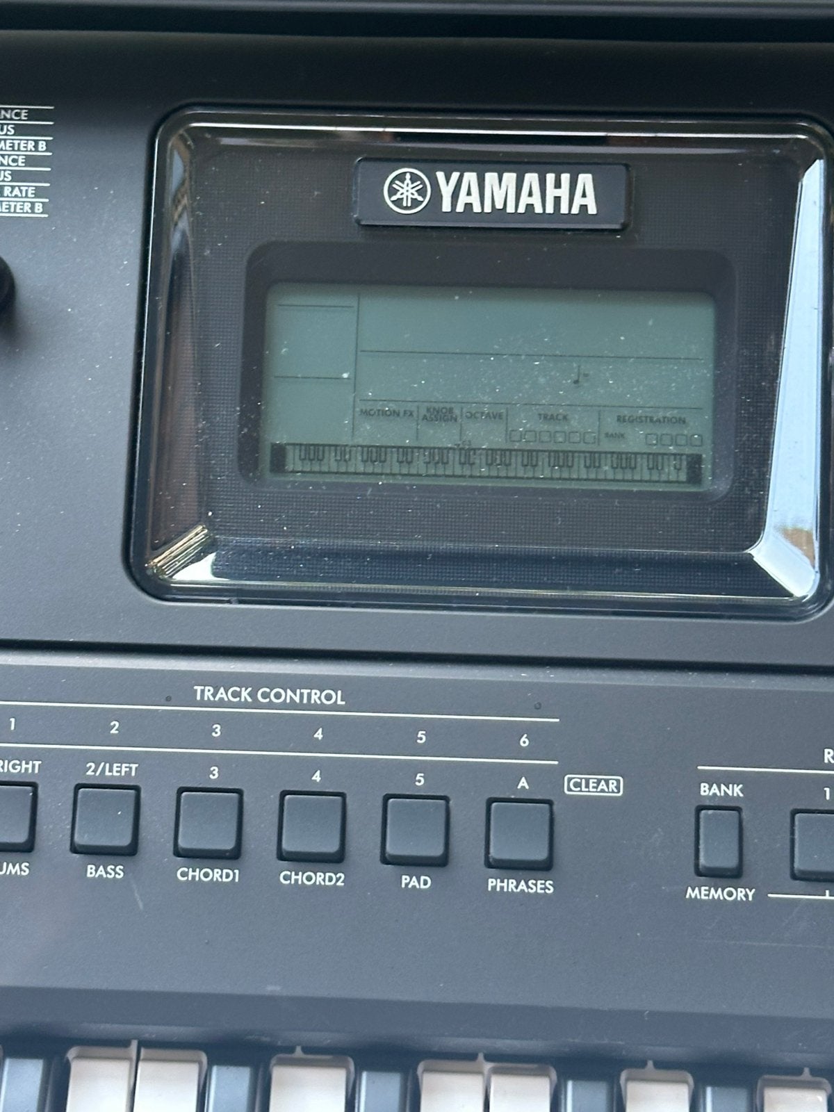 YAMAHA E 425. 76 aanslaggevoelige toetsen, Muziek en Instrumenten, Ophalen of Verzenden, Keyboard of Synthesizer