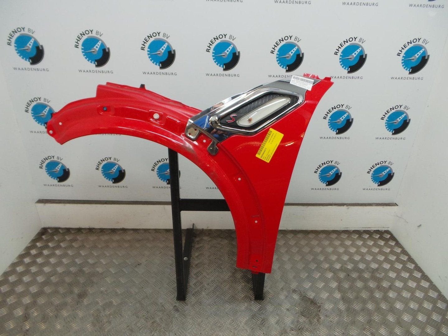 MINI (BMW) COUNTRYMAN VOORSCHERM L 2014, Ophalen of Verzenden, Gebruikt, Stiba lid