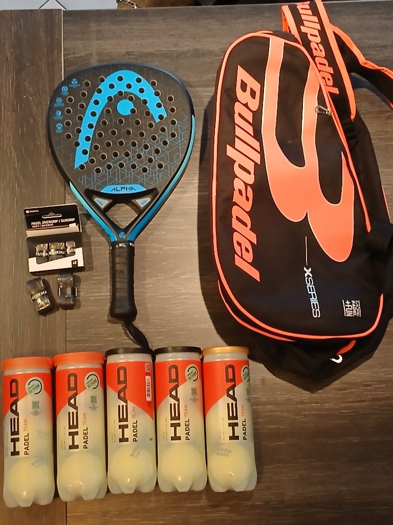 Lot raquette sac balles grip, Sports & Fitness, Padel, Enlèvement, Comme neuf, Raquette de padel