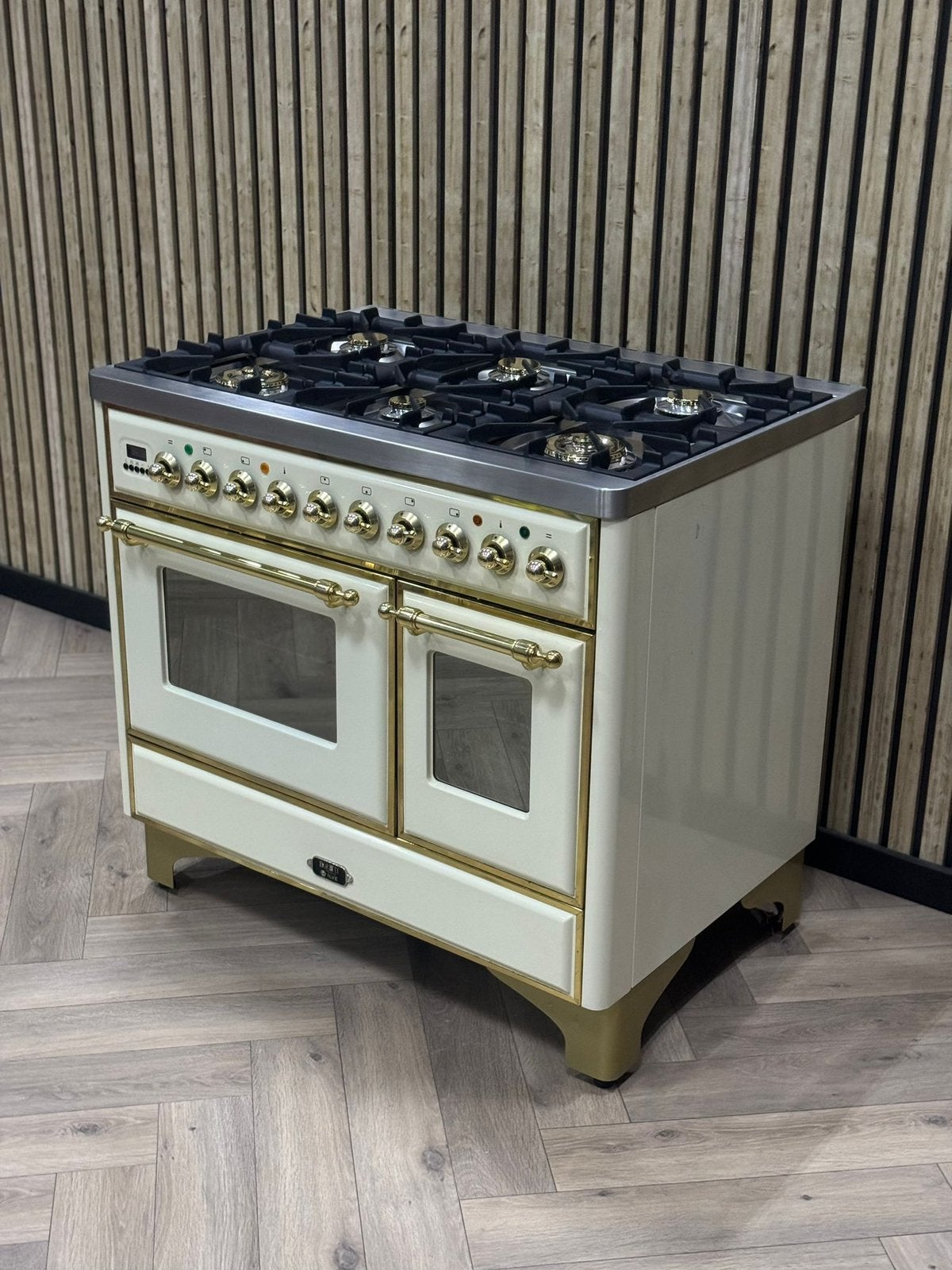 Luxe Boretti Majestic Crème 100cm 6 pits Gas + Elektr. Ovens, Elektronische apparatuur, Ophalen of Verzenden, Gas