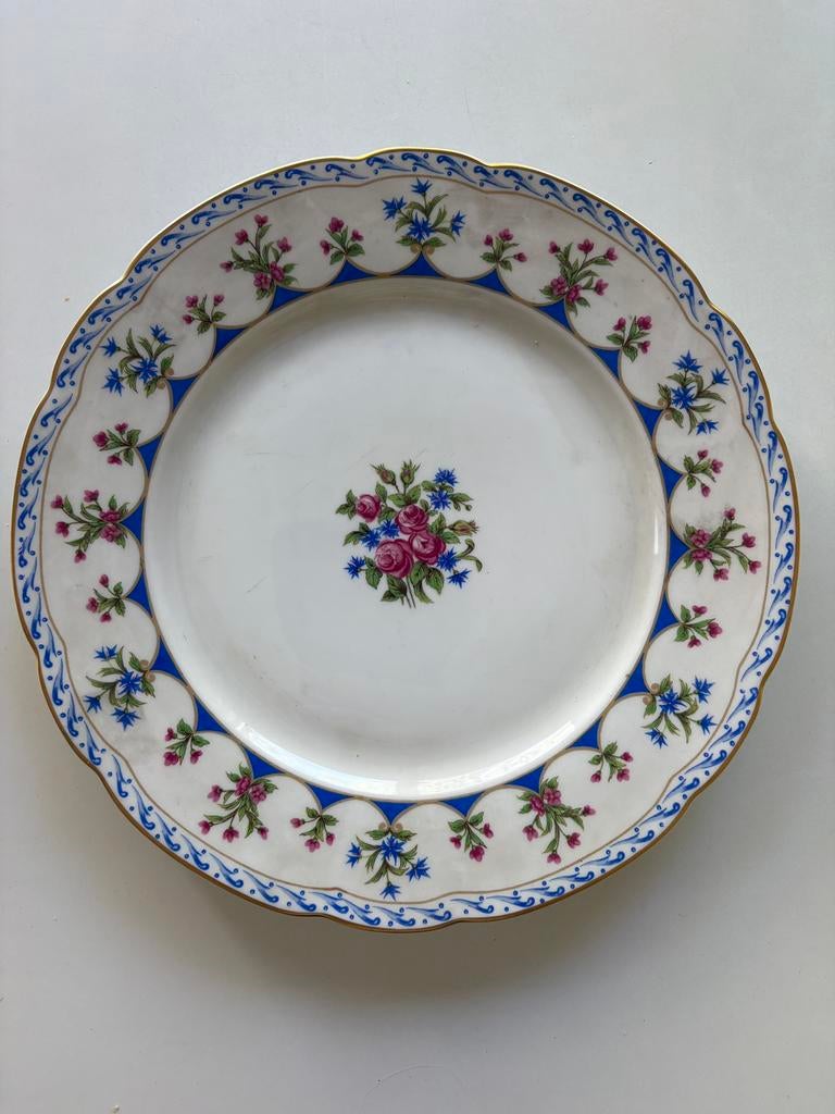 Porselein bord Bernardaud, Antiek en Kunst, Ophalen of Verzenden