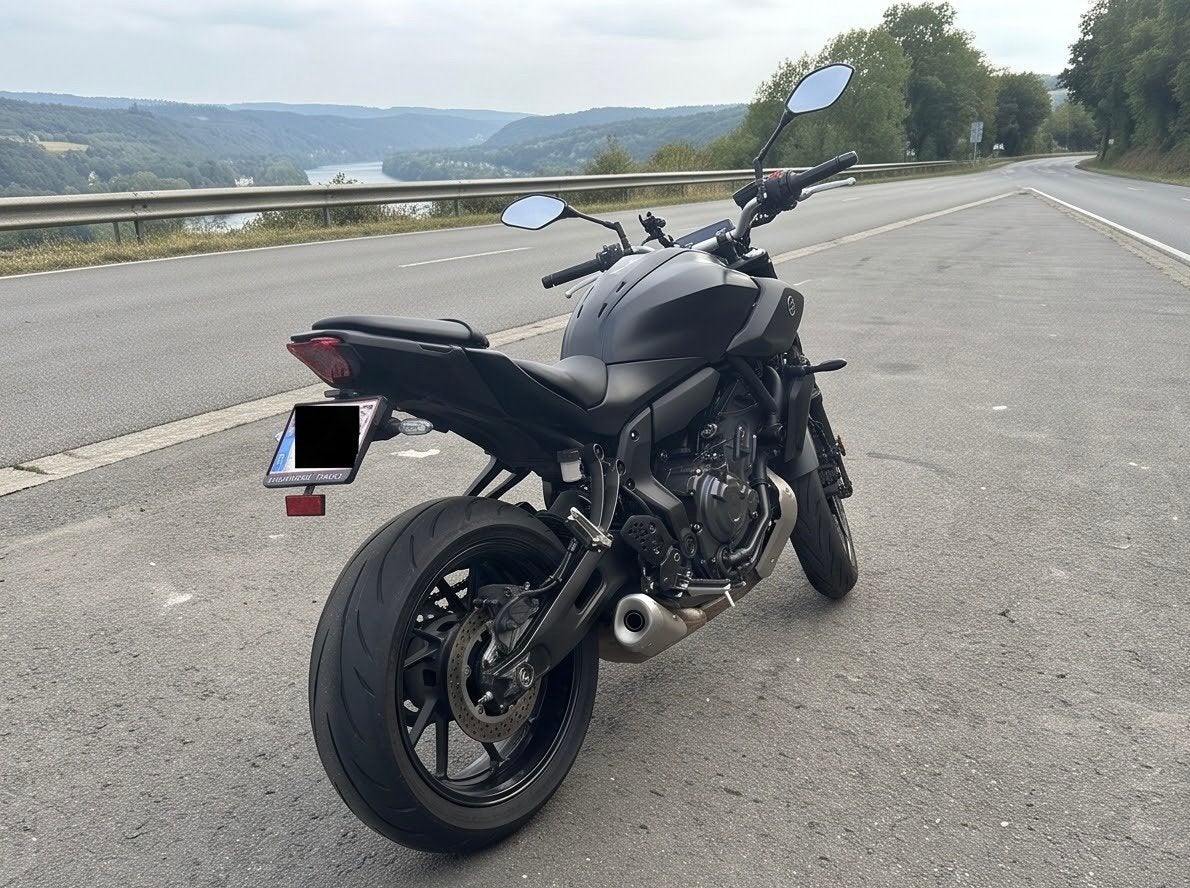 Yamaha MT-07 2025 slechts 2.700 km Yamaha-garantie, Motoren, 2 cilinders, Occasion, Particulier, ABS