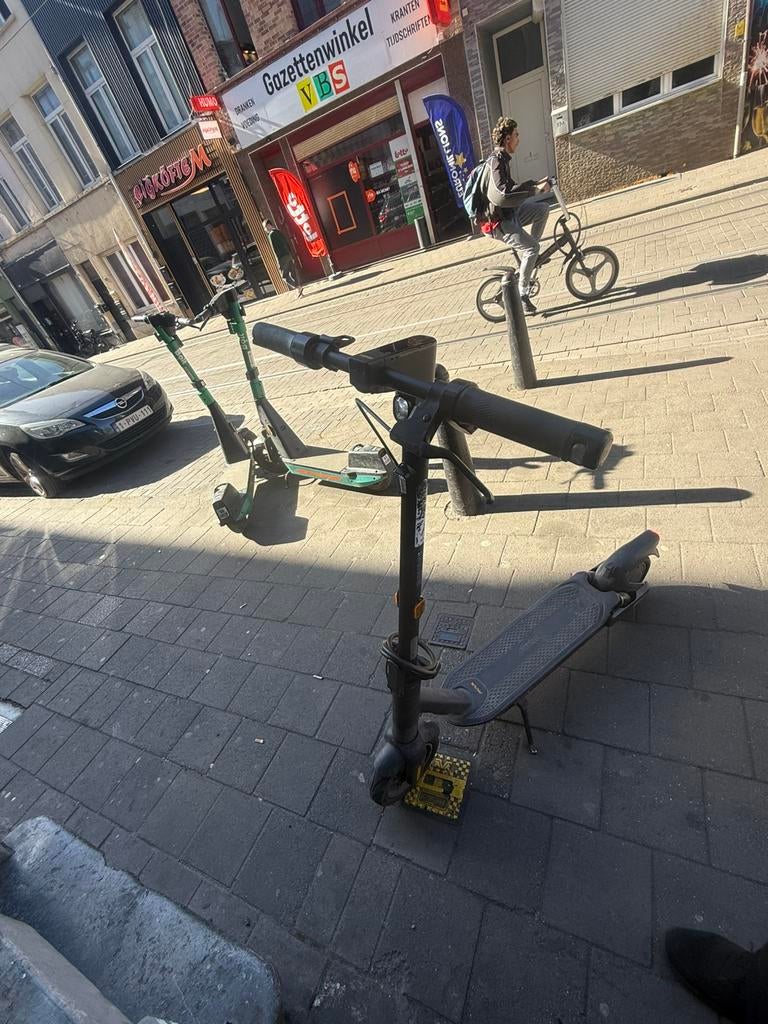 Ninebot G2 Max, Vélos & Vélomoteurs, Trottinettes, Enlèvement, Comme neuf