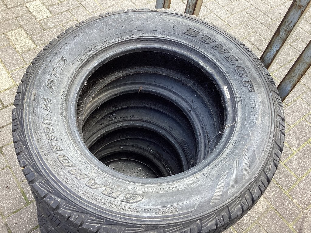 205/70/15. Voor Suzuki 4 stuks, Auto-onderdelen, Banden en Velgen, Ophalen, Gebruikt, 15 inch, 205 mm