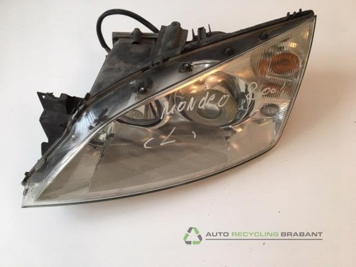 Phare gauche d'un Ford Mondeo, -, 3 mois de garantie, Utilisé, -