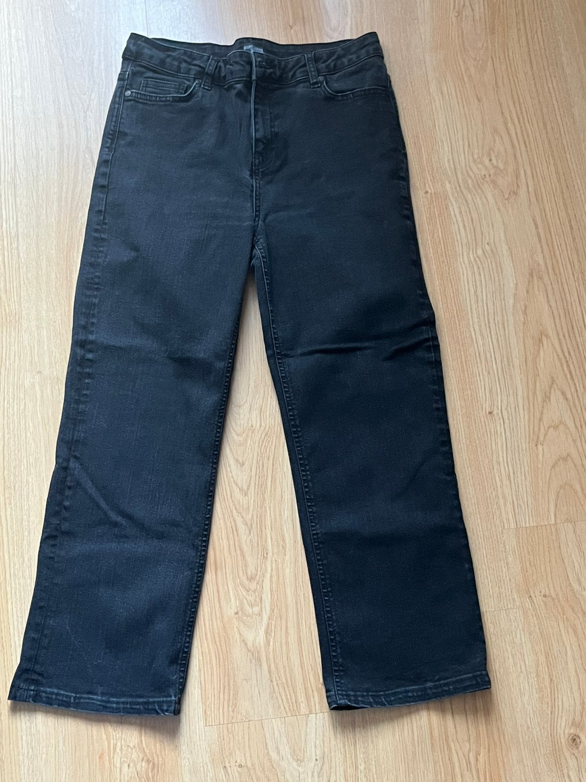 Zwarte broek base level maat 42, Kleding | Dames, Ophalen of Verzenden, Zo goed als nieuw, Maat 42/44 (L)