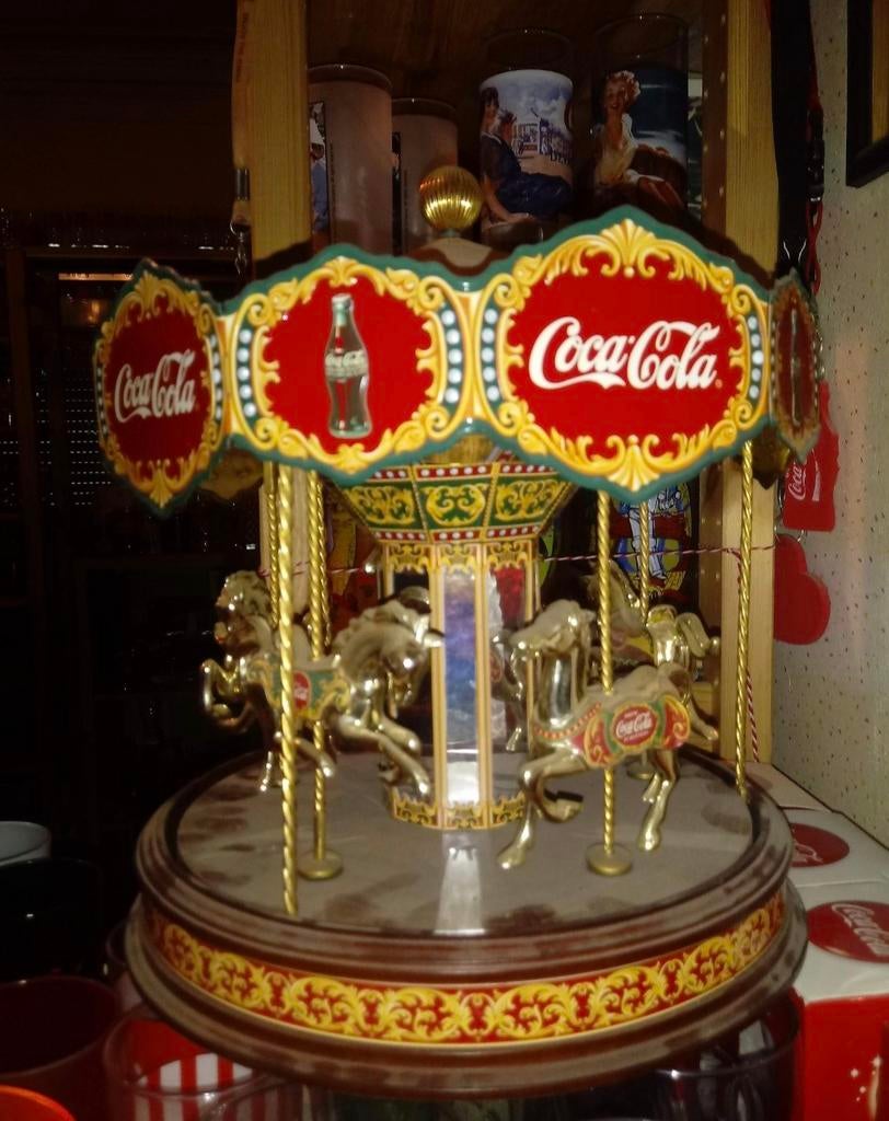 Coca-Cola paardenmolen met muziek, Verzenden