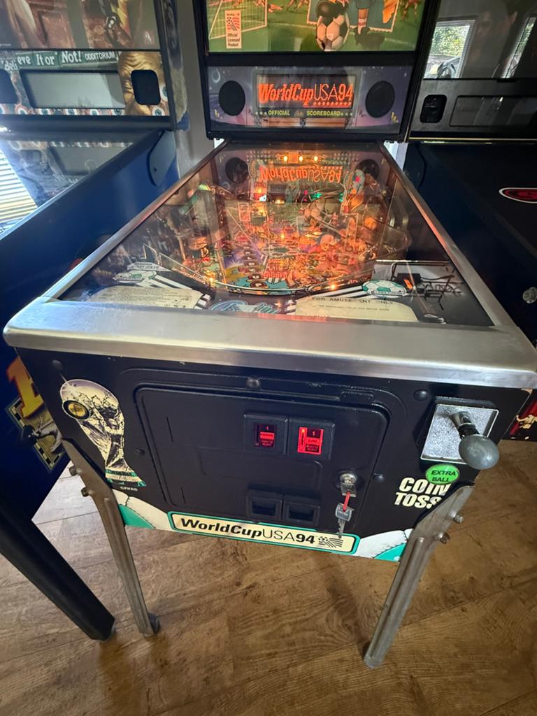 World Cup Soccer Bally Flipperkast, Collections, Machines | Flipper (jeu), Enlèvement, Flipper (jeu), Bally