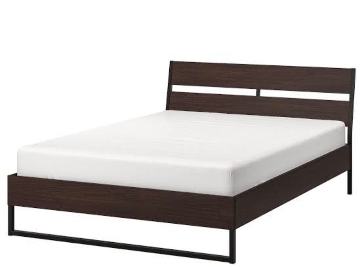 IKEA TRYSIL Bed Frame – Brown – 140  200 cm
Price: €100, Enlèvement
