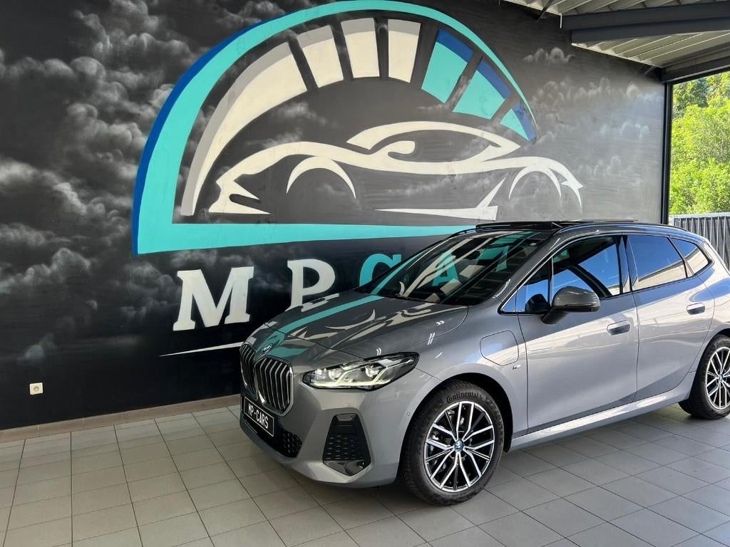 BMW 2-serie Active Tourer 225e xDrive, Auto's, BMW, Monovolume, Hybride Elektrisch/Benzine, BMW Premium Selection, Zilver of Grijs