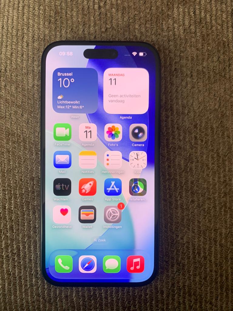 Nieuwe iphone 16 black 128 gb garantie  649 €, Telecommunicatie, Mobiele telefoons | Apple iPhone, Ophalen, 128 GB, Zwart, IPhone 16