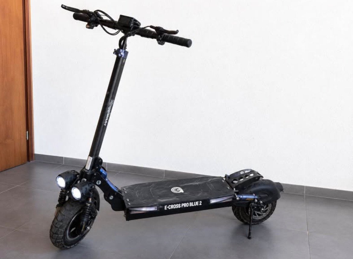 E-CROSS PRO BLUE 2, Vélos & Vélomoteurs, Envoi, Comme neuf
