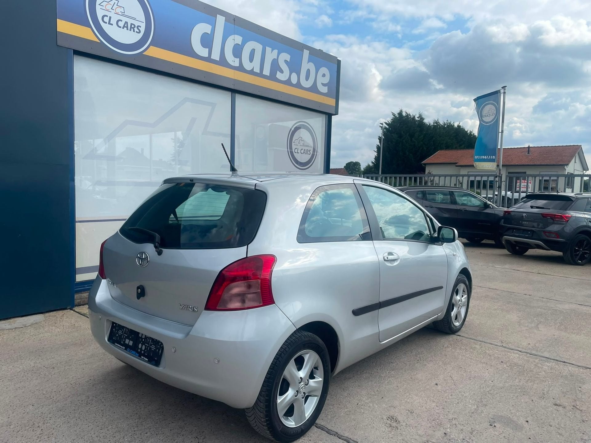 Toyota Yaris VVT-i / Automaat/ Airco/ Weinig Km, Achat, Entreprise, 87 ch, Autres couleurs