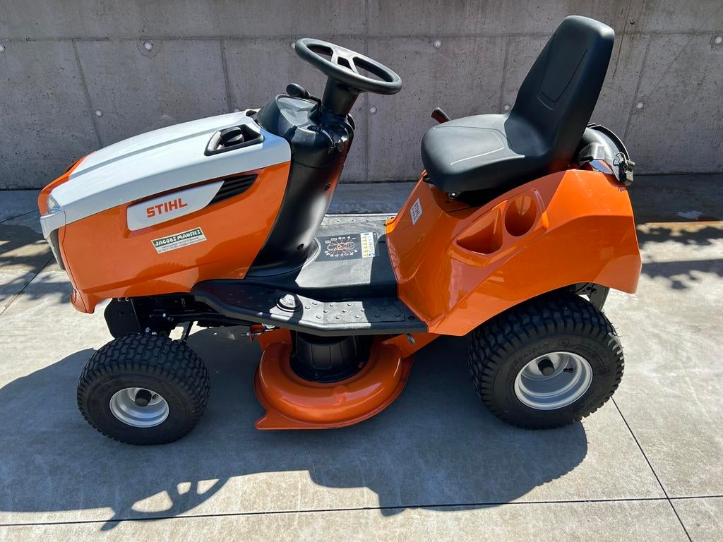 Stihl zitmaaier, Ophalen