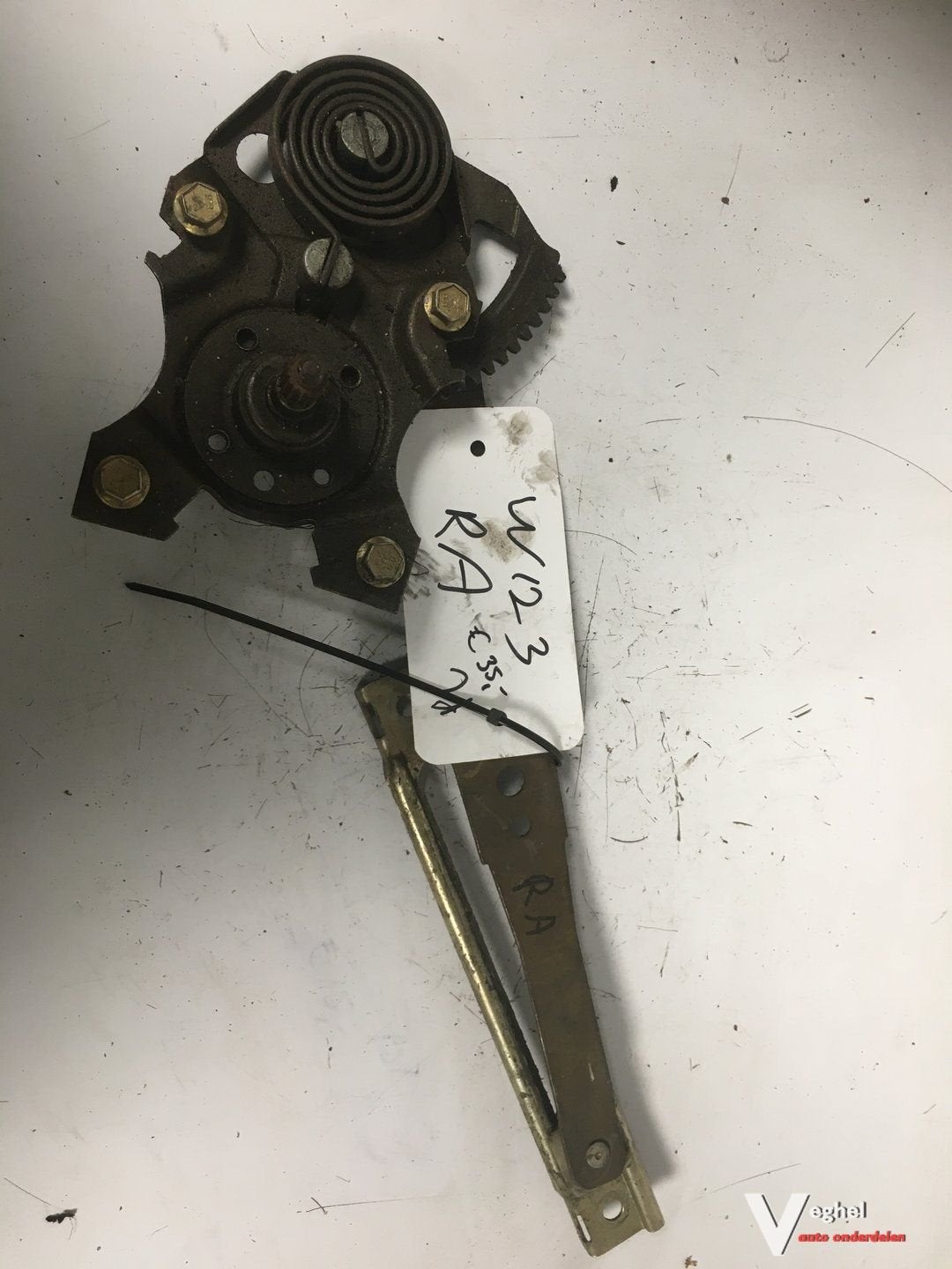 Mercedes W123 Raammechanisme Handbediend Rechtsachter, -, Utilisé, -, -