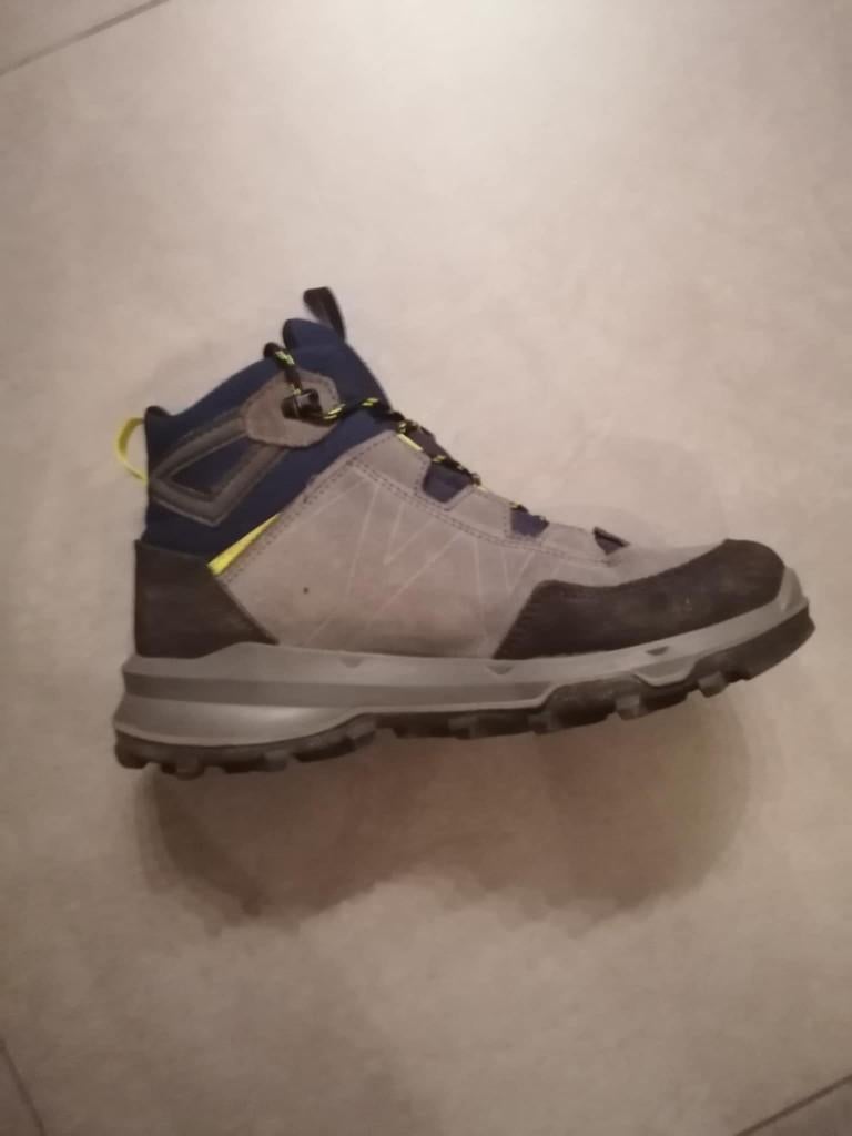 🥾Wandelschoenen Quechua maat 39, 2x gedragen, te klein🥾, Ophalen, Zo goed als nieuw, Schoenen