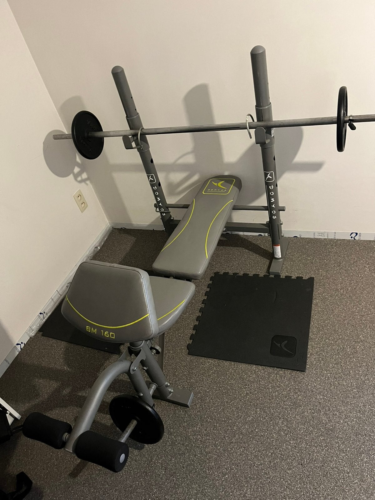 Appareils de fitness et haltères, Sports & Fitness, Équipement de fitness, Comme neuf, Banc d'exercice, Bras, Jambes, Pectoraux