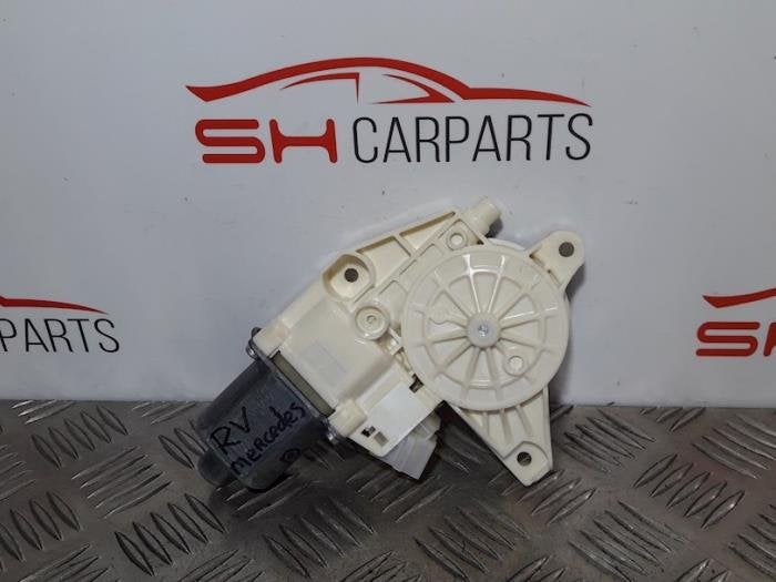 Moteur de vitre portière d'un Mercedes B-Klasse, 3 mois de garantie, Utilisé, -, -