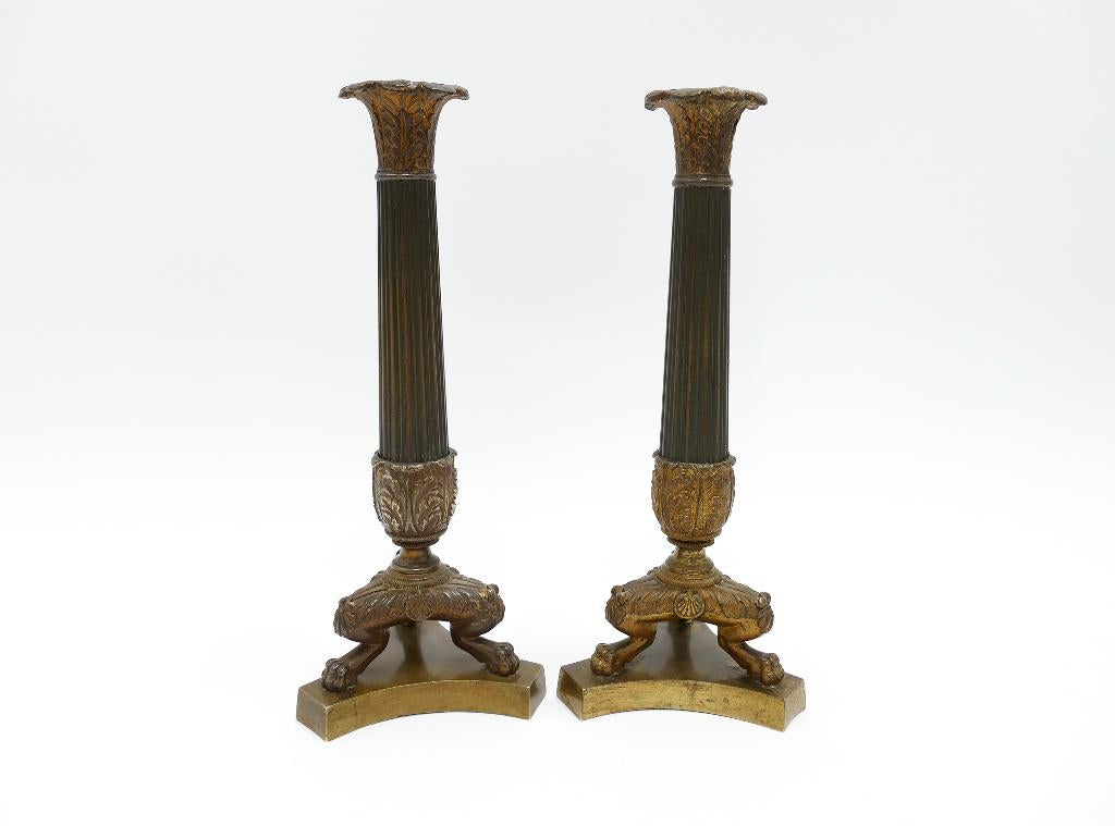 Paar Charles X kandelaars - Vuurverguld en gepatineerd, Antiek en Kunst, Ophalen of Verzenden, Koper of Brons