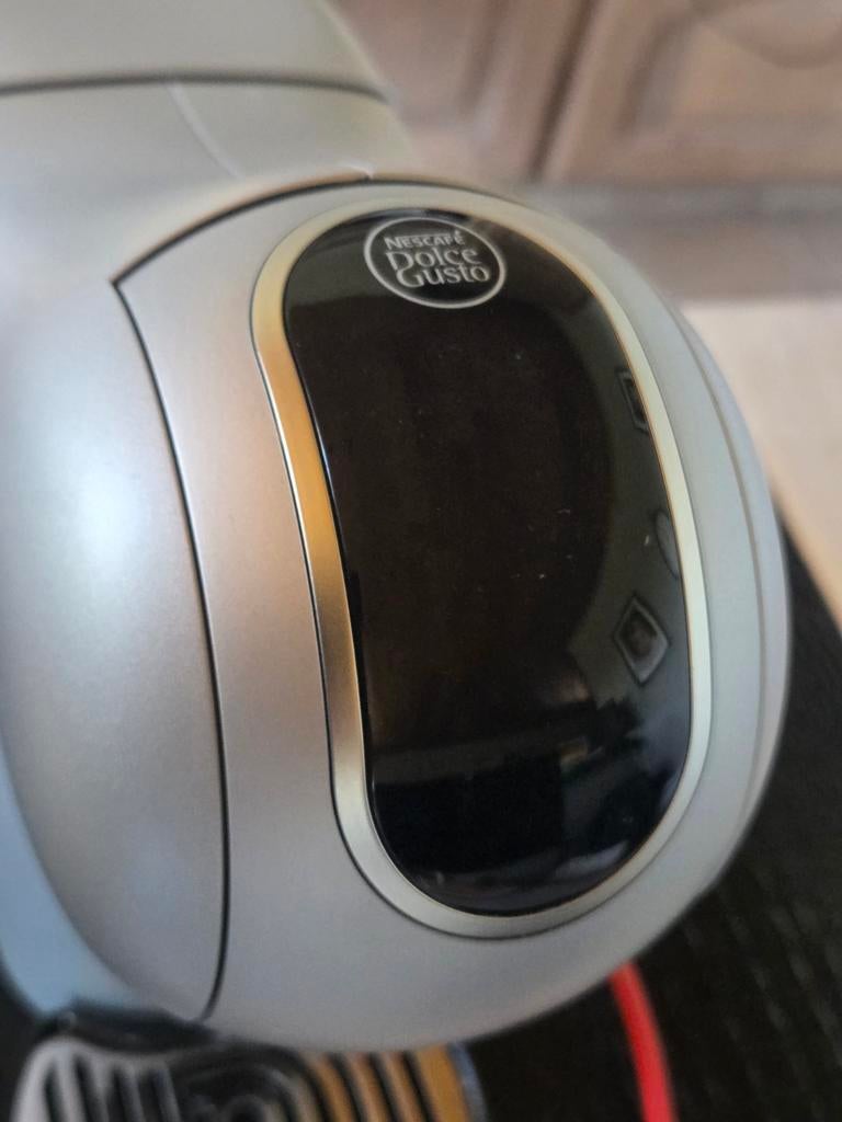 Krups nescafe dolce gusto KP440 Genio S touch - grijs, Ophalen, Espresso apparaat, Zo goed als nieuw, 1 kopje