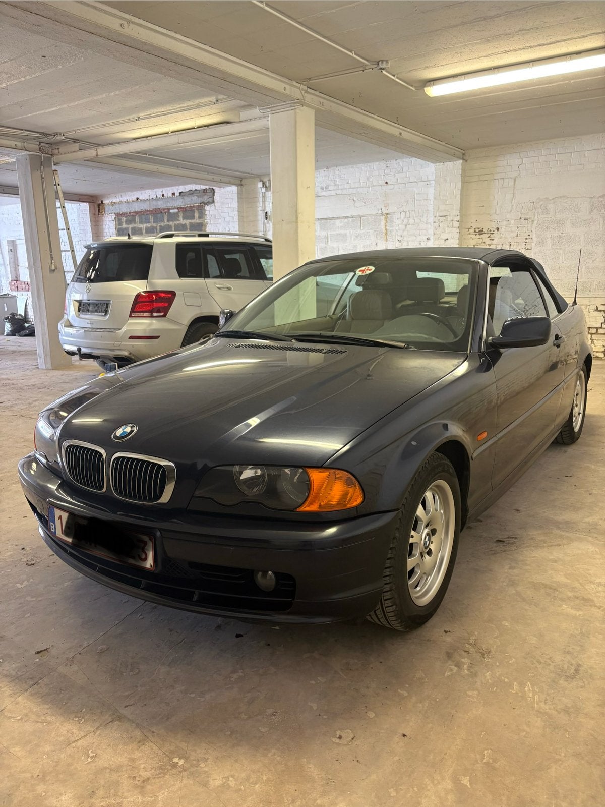 Bmw E46 323cia Cabriolet klaar voor registratie, Auto's, Sound system, Beige, Cabriolet, Blauw
