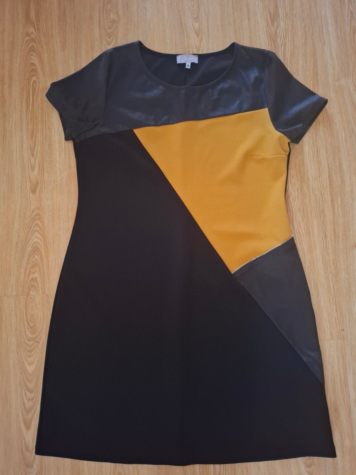 Robe " Cassis " Neuve- Taille:44, Vêtements | Femmes, Cassis, Enlèvement, Neuf, Taille 42/44 (L)