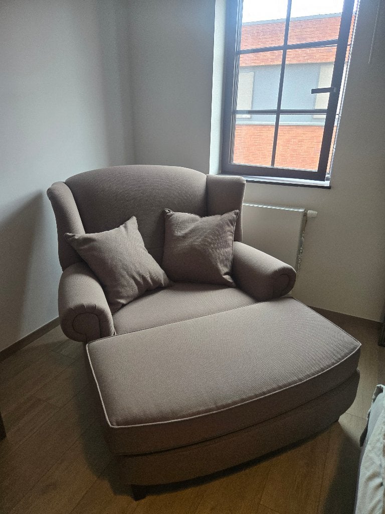 Love chair met poef, Ophalen