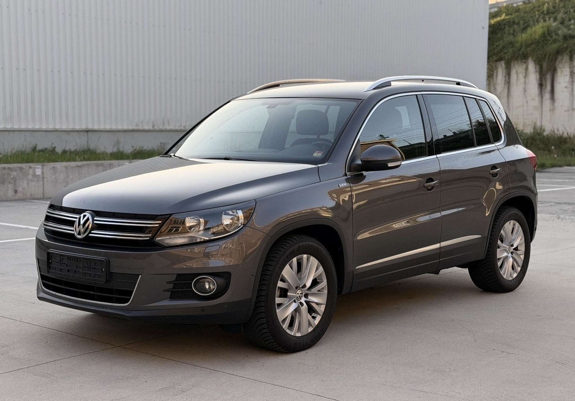 Volkswagen Tiguan 1.4 TSI DSG • EERSTE EIGENAAR • GARANT, Autos, Achat, Entreprise, Noir, Automatique
