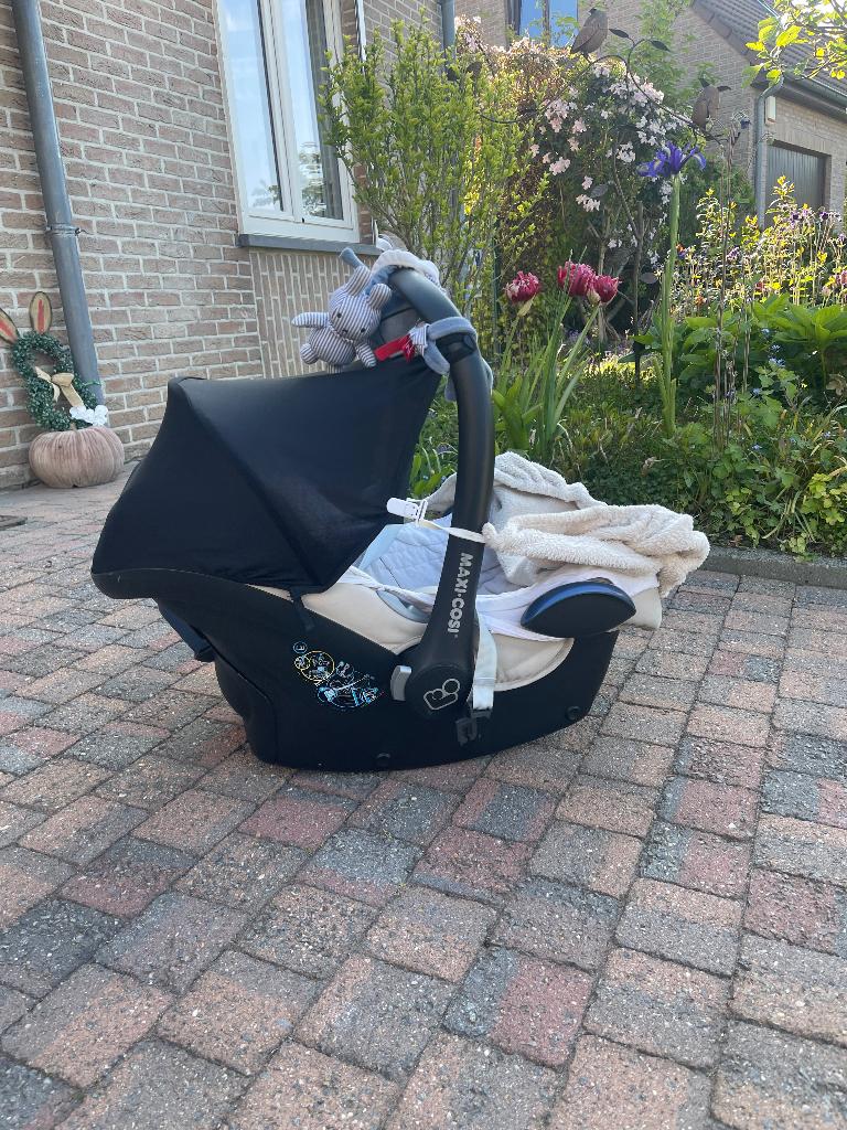 Maxi cosy met toebehoren, Kinderen en Baby's, Babywiegjes en Ledikanten, Ophalen, Gebruikt, Overige typen