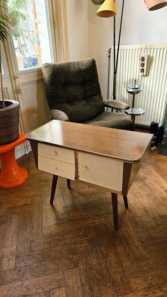 Mid century kastje / dressoir, Antiek en Kunst, Ophalen