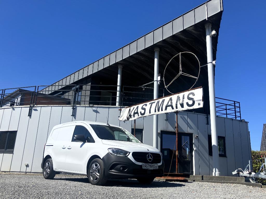 Mercedes-Benz Citan 110 15250€ + BTW / 3 Zits / Groot scherm, Auto's, Voorwielaandrijving, 745 kg, Stof, 4 cilinders