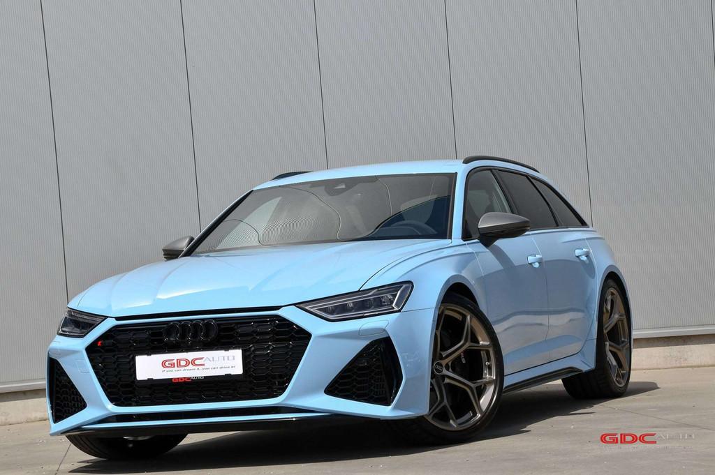Audi RS6 RS6 Avant Performance l Audi Exclusive l Sportuitla, 3996 cm³, Entreprise, Alcantara, 5 portes