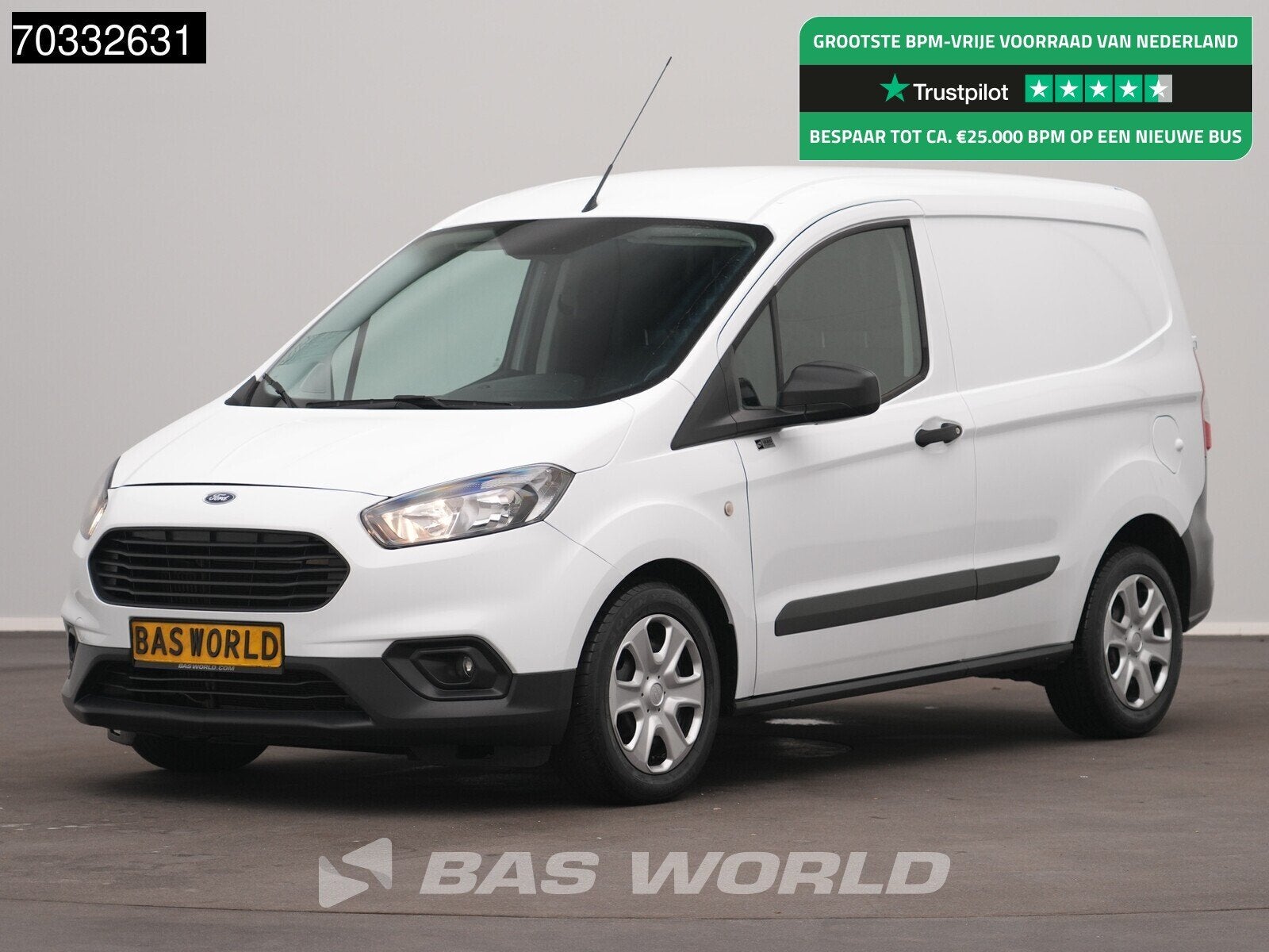Ford Tourneo Courier Benzine L1H1 Navi Airco Cruise Camera E, Auto's, Bestelwagens en Lichte vracht, Stof, Euro 6, Wit, 100 pk