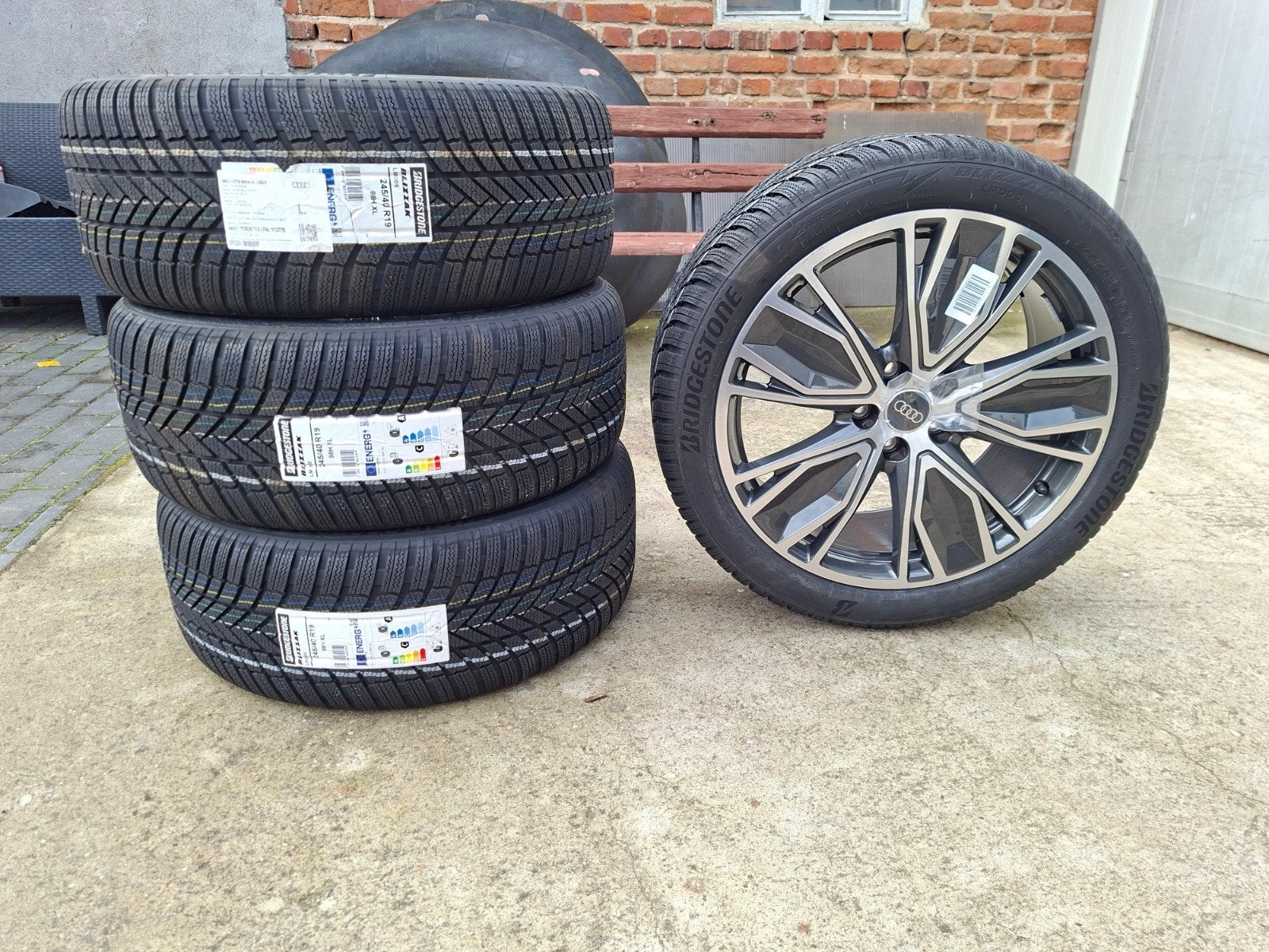 Splinternieuw origineel 19inch Audi a5 b10 winterset, Nieuw, Winterbanden, Personenwagen, Ophalen