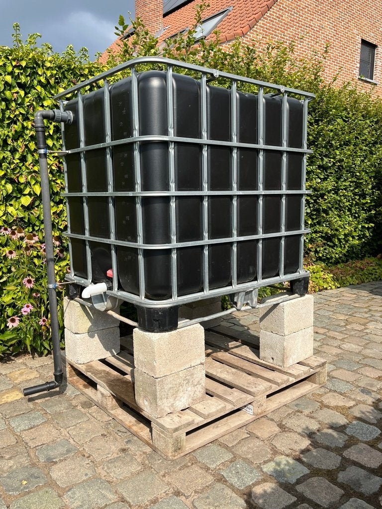 Zwart UV regenton 1000 L met kunststof pallet, Ophalen, Kunststof, Met kraantje, 150 liter of meer