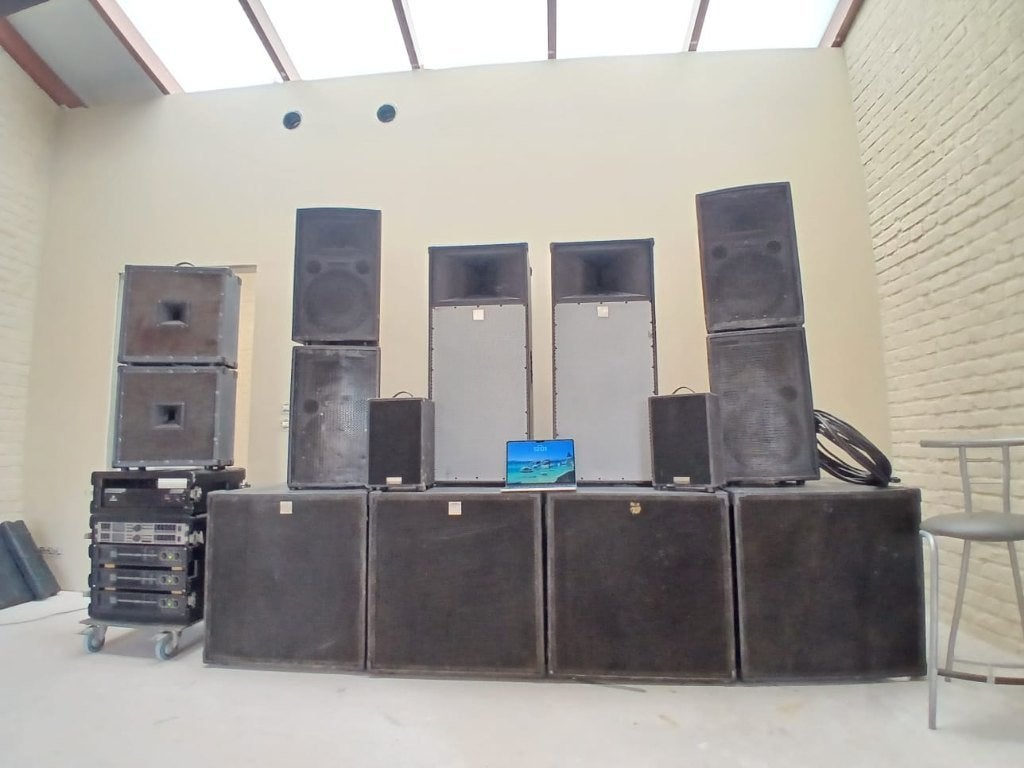 Soundsystem for club or events till 1000 pax, Audio, Tv en Foto, Professionele apparaten, Ophalen, Gebruikt, Audio
