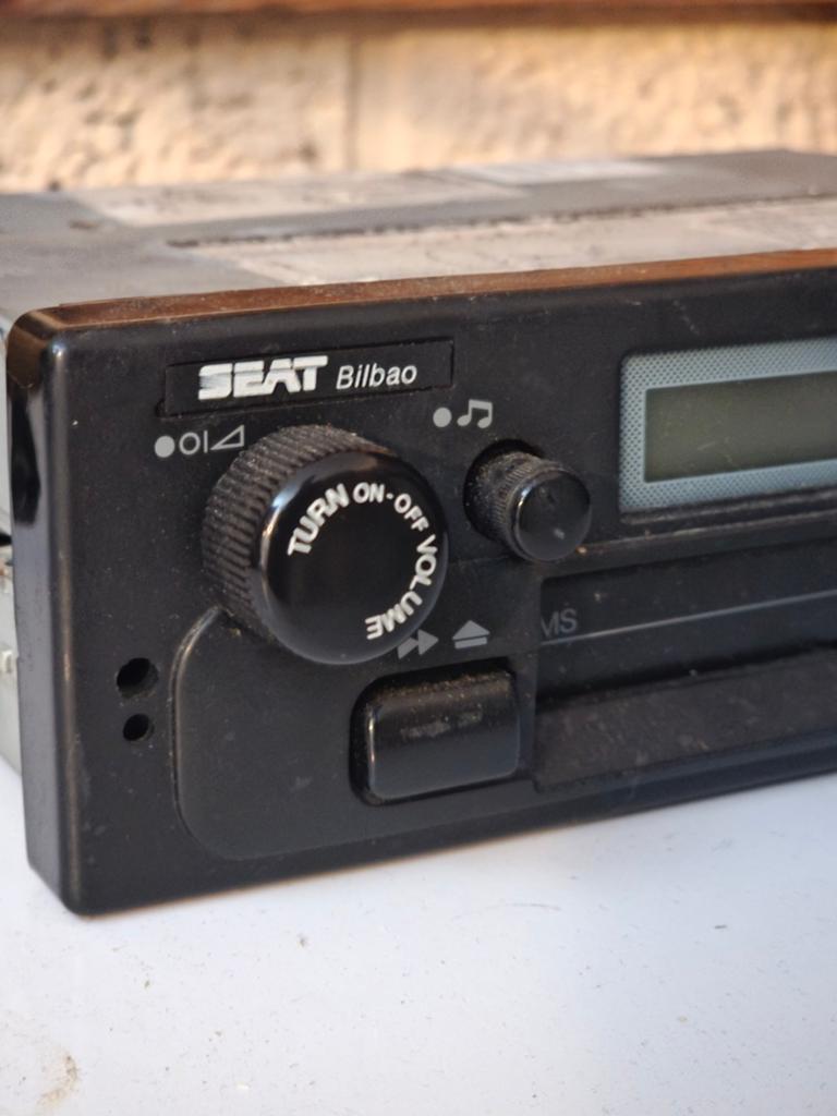 Seat Bilbao Oldtimer autoradio, Auto diversen, Autoradio's, Ophalen of Verzenden