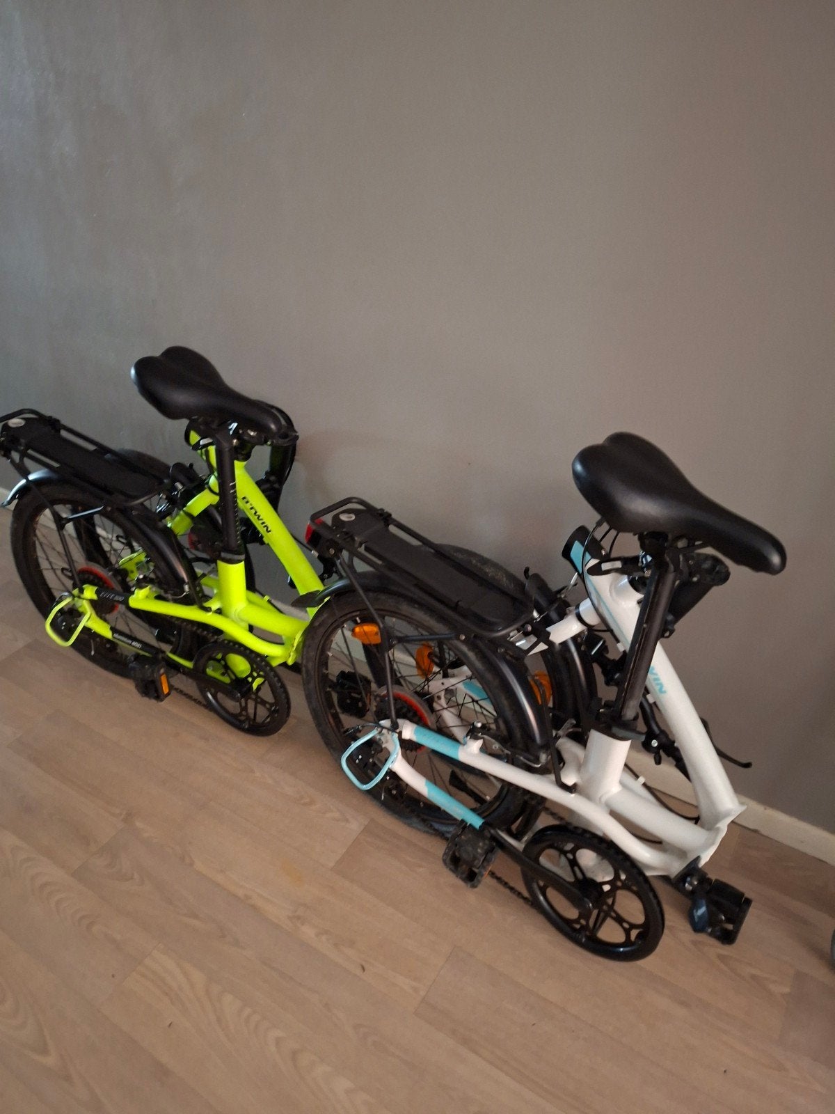 B twin tilt 500 aluminium zo goed als nieuw!, Fietsen en Brommers, Fietsen | Vouwfietsen, Versnellingen, Zo goed als nieuw, Totaal opvouwbaar