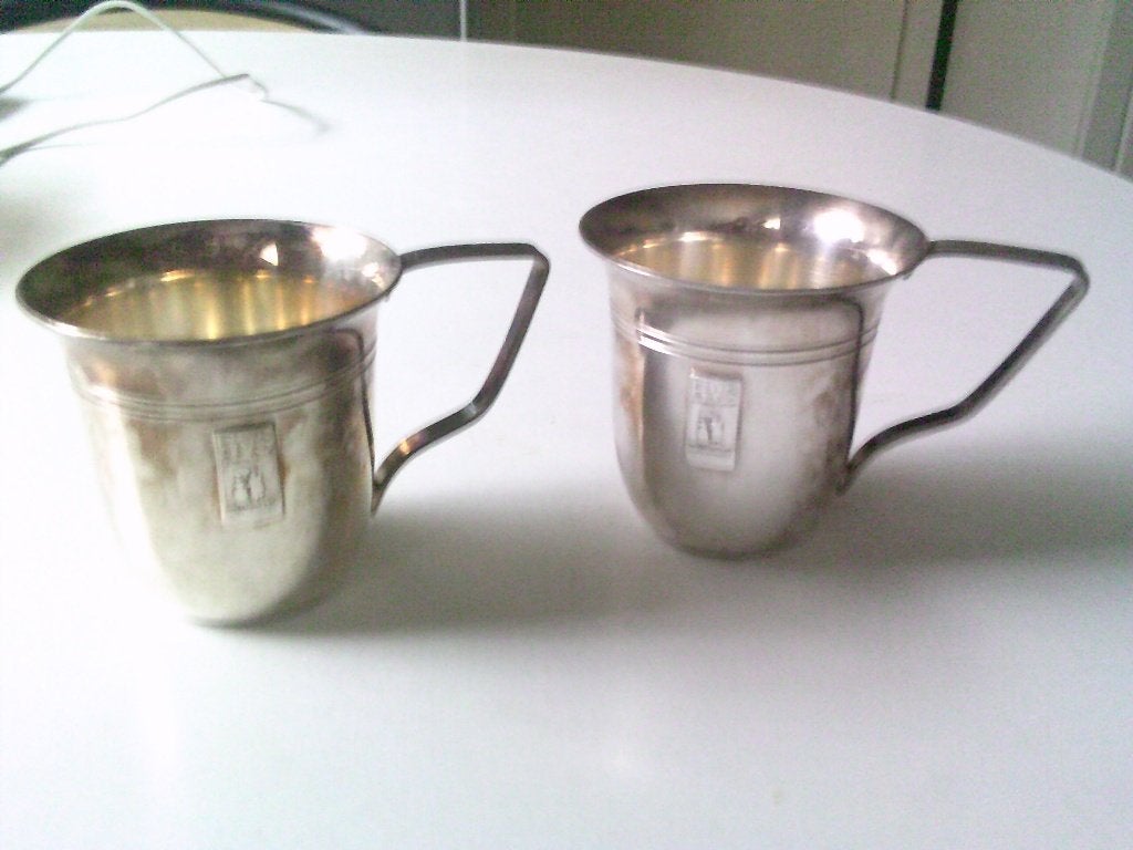 2 verzilverde drinkbekers R V S    e sola 100 zilver, Ophalen, Zilver