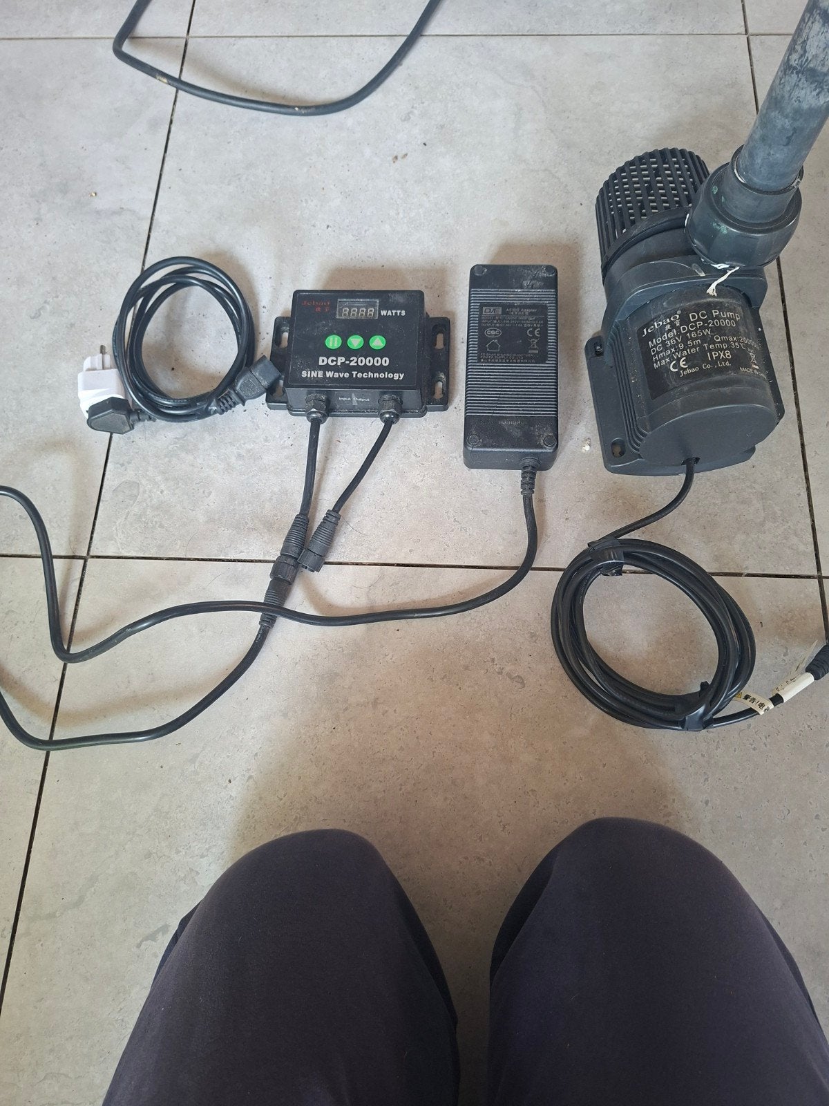 pomp met sturing en controler, Dieren en Toebehoren, Vissen | Vijvervissen