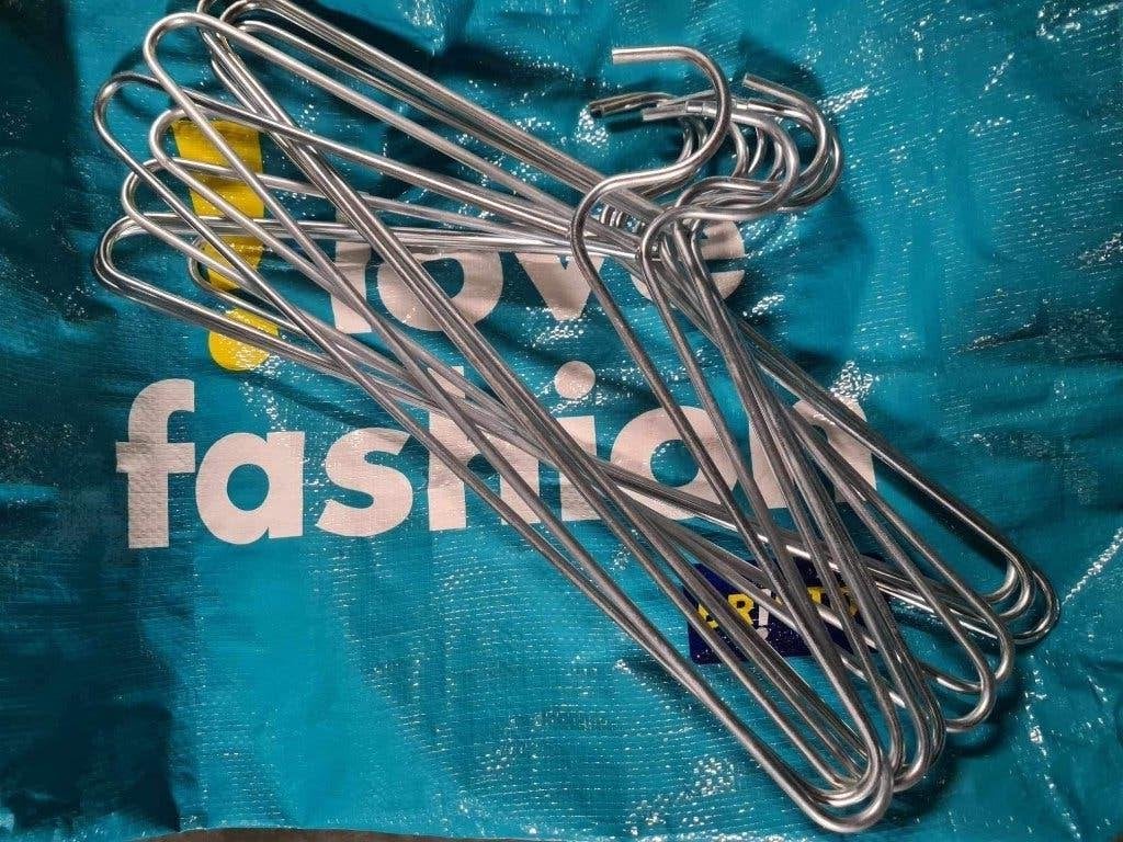 10 metalen kledinghangers, Vêtements | Femmes, Cintres, Enlèvement ou Envoi, Comme neuf, Métal, Adultes