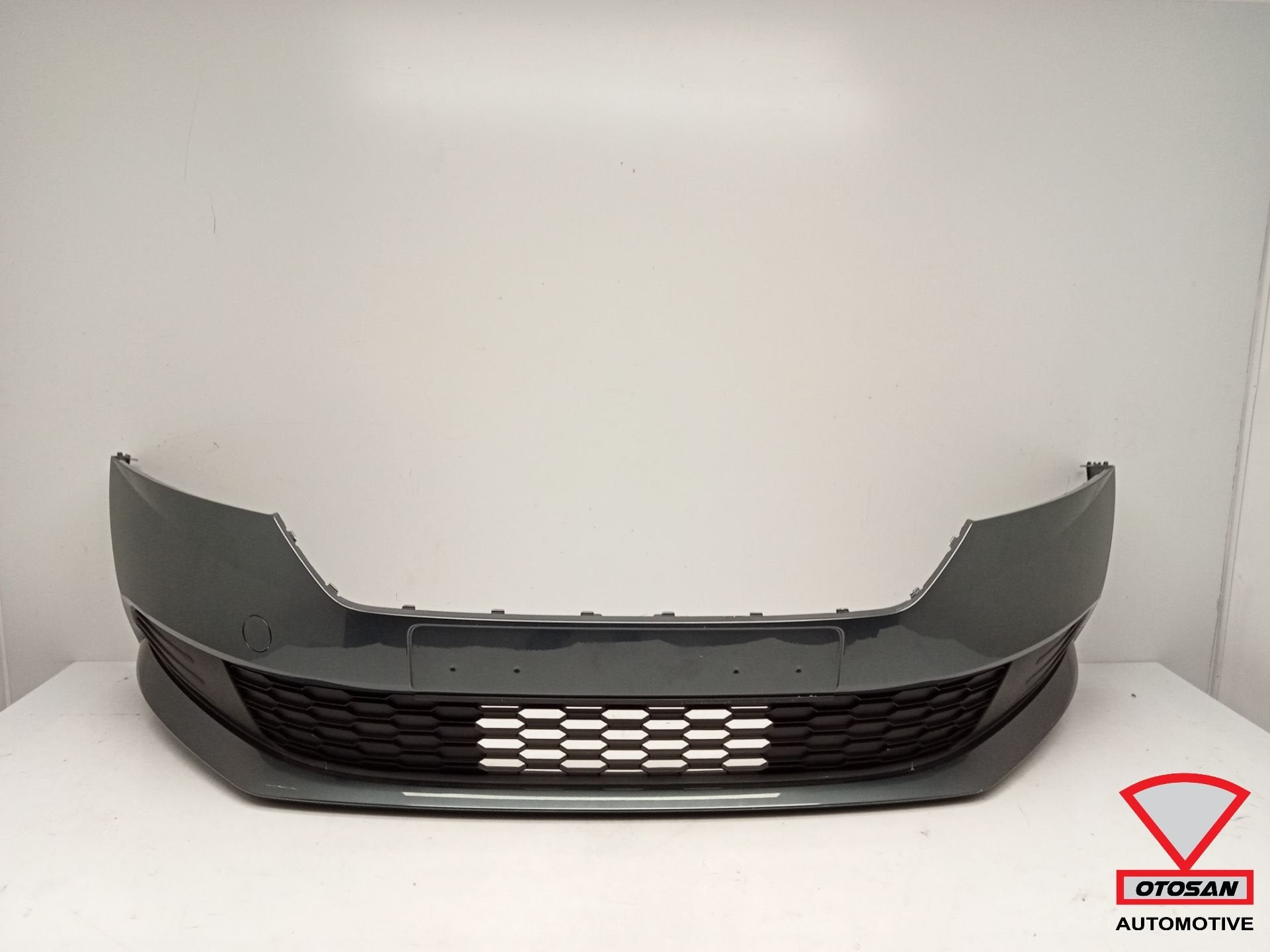 Skoda Fabia 3 Facelift 2019+ Voorbumper Bumper Origineel!, Tr. Vaclava Klementa 869
293 01  Mlada Boleslav, CZ, Skoda, Bumper