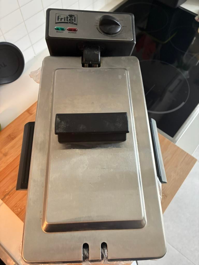 Friteuse FRITEL, 2 à 3 litres, Enlèvement, Utilisé, Pan intérieur amovible