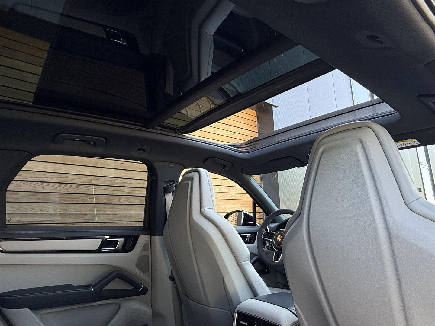 Porsche Cayenne 3.0 E-Hybrid Platinum Edition SPORTUITLAAT|S, Auto's, Automaat, Cayenne, 14 kWh, Blauw