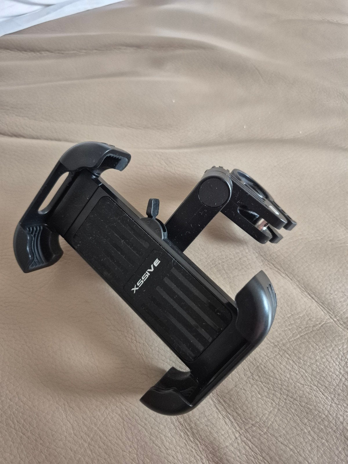 Telefoonhouder fiets van het merk Xssive, Ophalen