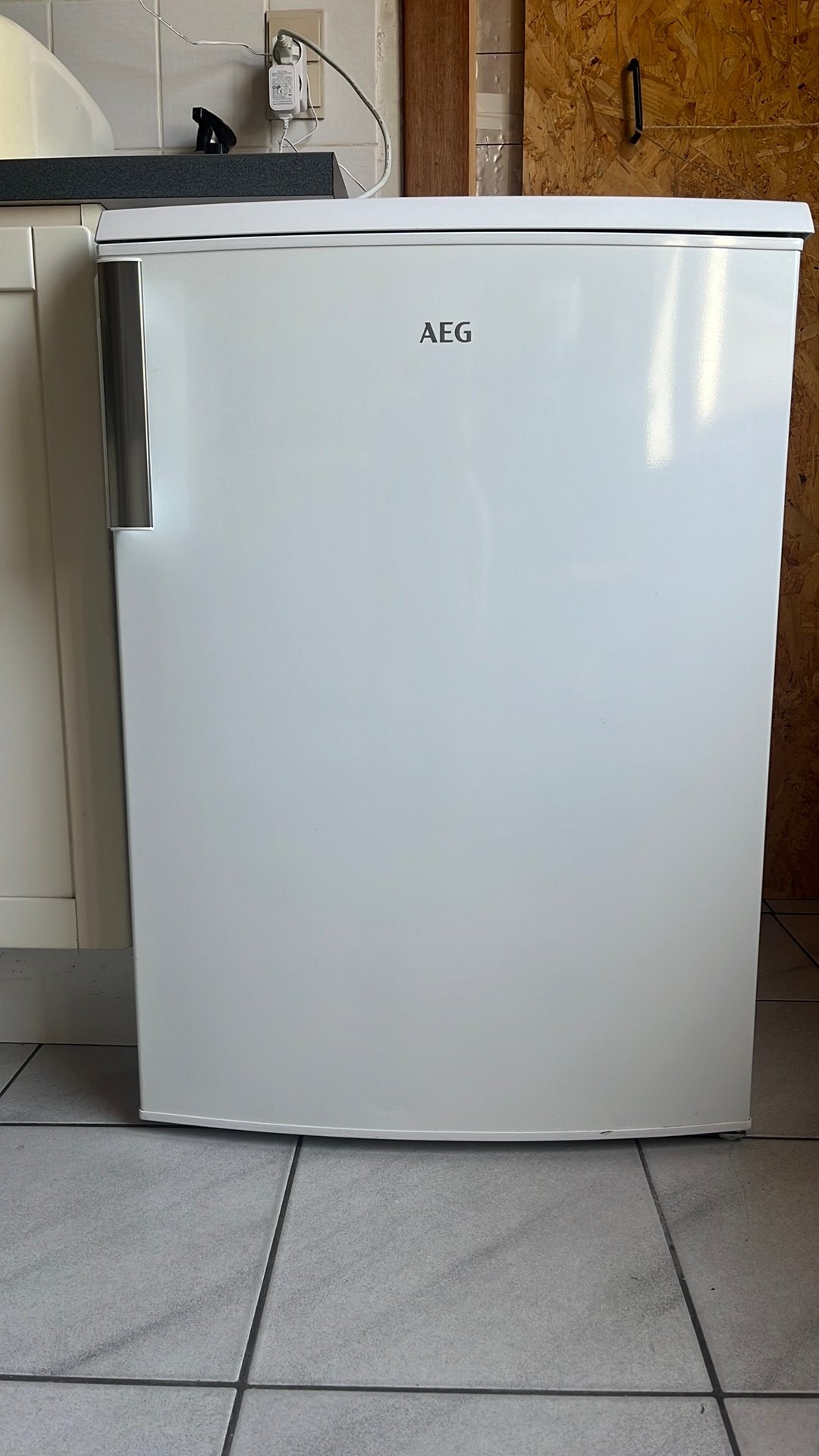 AEG Frigo - tafelmodel met vriesvak, Electroménager, Enlèvement, Utilisé, Avec compartiment congélateur