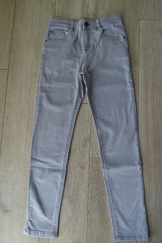 Lichtgrijze jeansbroek WE maat 152, Kinderen en Baby's, Kinderkleding | Maat 152, Broek, WE, Ophalen of Verzenden, Zo goed als nieuw