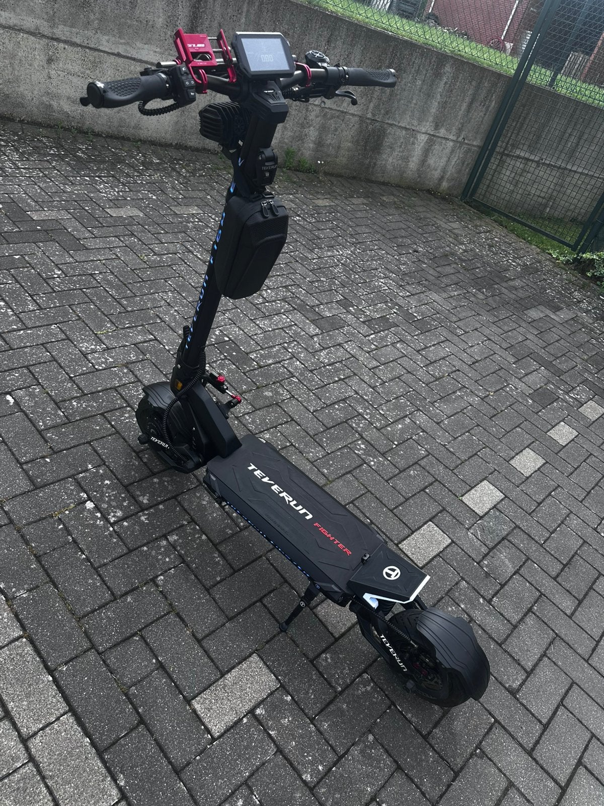 Teverun Fighter Eleven Plus, Fietsen en Brommers, Steps, Zo goed als nieuw, Elektrische step (E-scooter), Ophalen